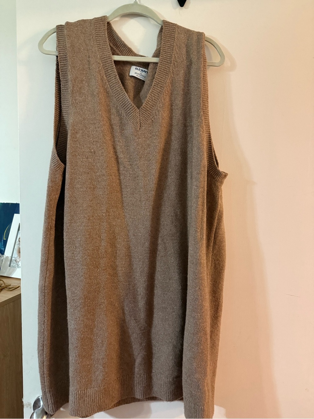 Old Navy Brown V-Neck Knit Sweater Vest